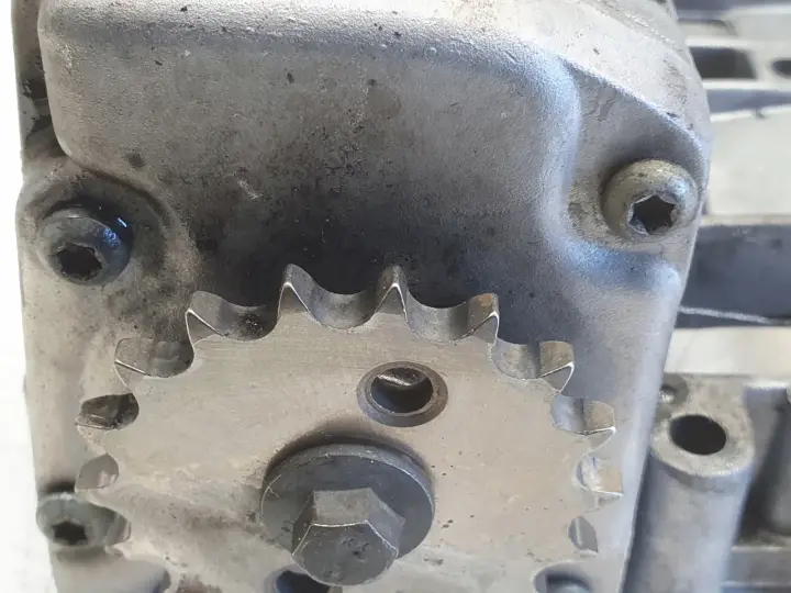 Land Rover Discovery I 2.5 TD POMPA OLEJU Olejowa postawa BZV1146C