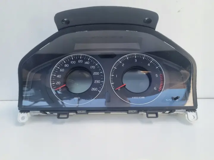 Volvo S80 II V70 III XC70 II LICZNIK ZEGARY Europa diesel 31254535AA