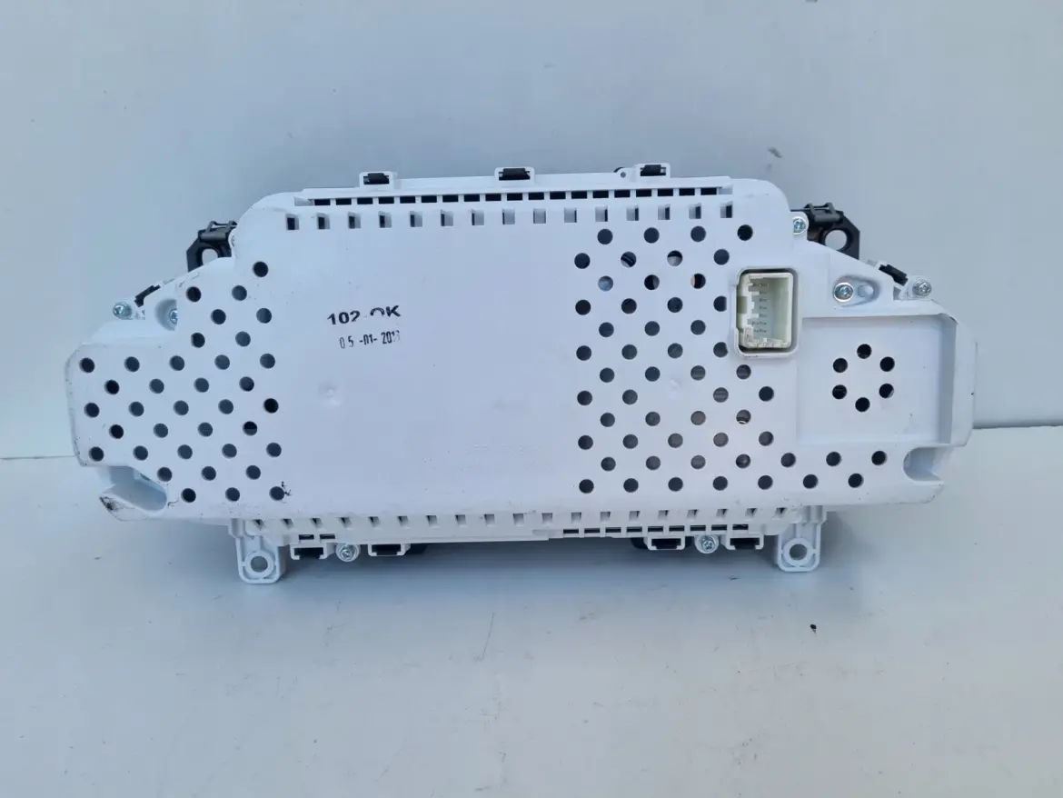 Volvo V40 II Diesel LICZNIK ZEGARY TFT Europa 31473473