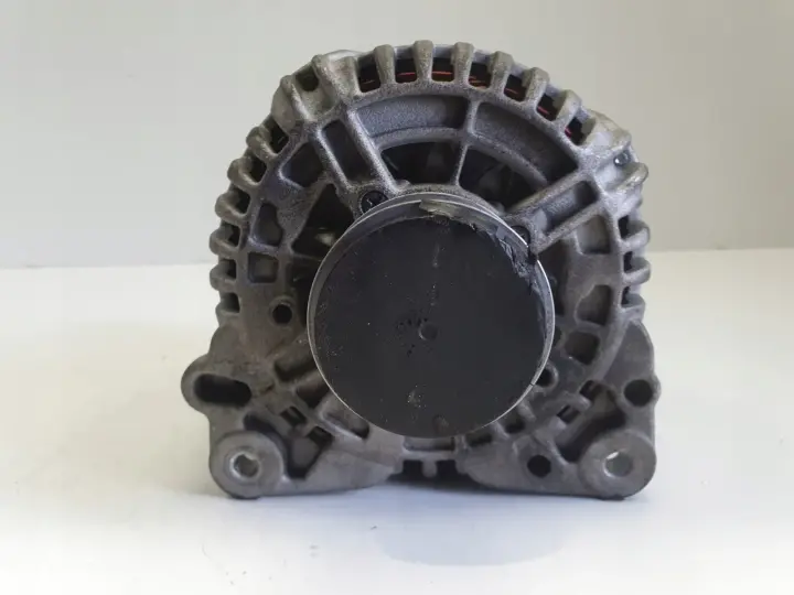 Skoda Octavia I 2.0 8V ALTERNATOR napa