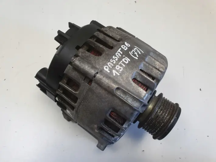 VW Passat B6 1.9 TDI ALTERNATOR Valeo 03L903023E 180A
