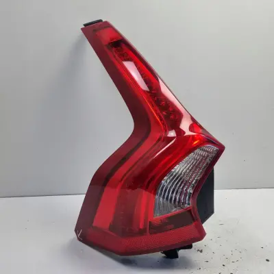 Volvo V60 10-13r TYLNIA TYLNA LAMPA LEWA lewy tył 31214963