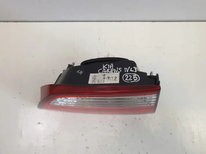 Kia Carens IV TYLNA LAMPA LEWA tył W KLAPE LED