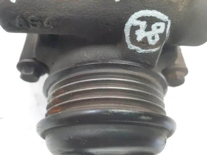 65e05bbf4674ddca5446696ea4656d37