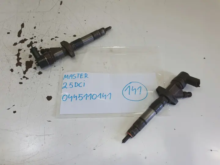 Renault Master II 2.5 DCI WTRYSKIWACZ wtrysk 0445110141