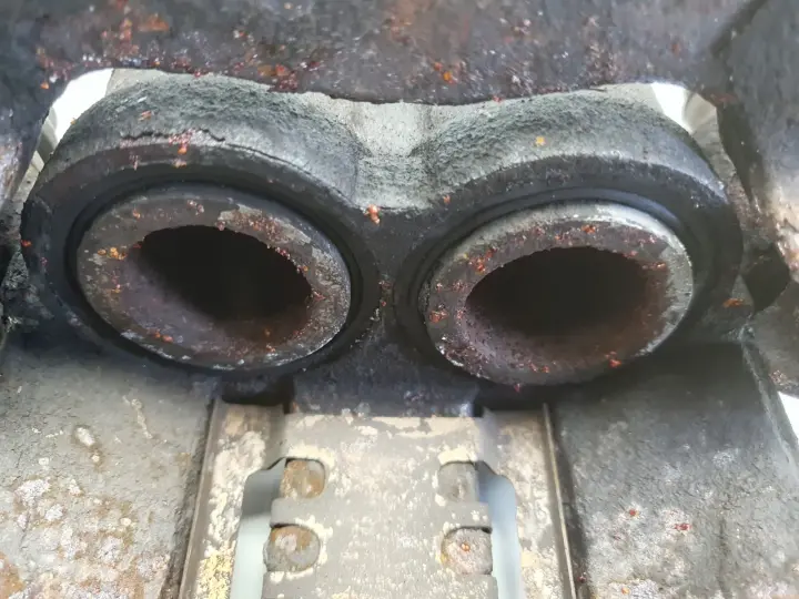 Renault Master III PRZEDNI ZACISK HAMULCOWY prawy przód PASAŻERA