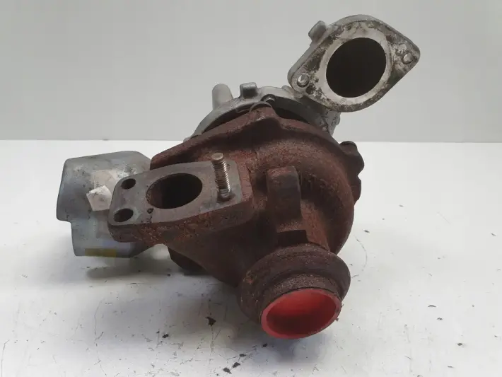 Volvo V60 S60 II 1.6 D2 TURBOSPRĘŻARKA turbo 9686120680