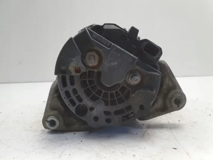 Opel Astra III H 1.4 16V ALTERNATOR bosch 0124325171