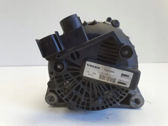 Volvo C30 D2 1.6 D ALTERNATOR 30659389 oryginał