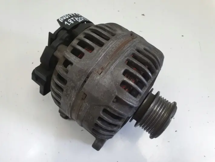 Audi TT 1.8 T ALTERNATOR bosch 028903028E 120A