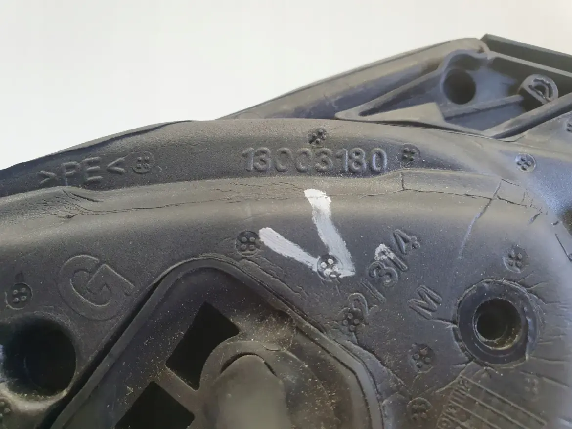 Renault Kadjar 15-22r LUSTERKO LEWE KIEROWCY europa 9 kabli 13003180
