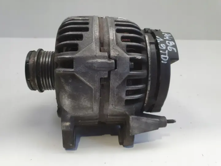 Audi A4 B6 1.9 TDI ALTERNATOR Bosch 028903029Q 0124525010 140A