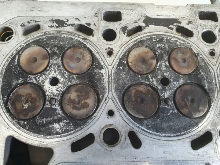 Opel Vectra C 1.9 CDTI GŁOWICA CYLINDRÓW 55565883