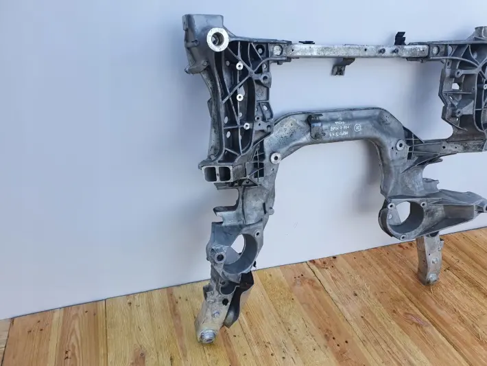 BMW F01 750 i 4.4 BITURBO SANKI BELKA POD SILNIK