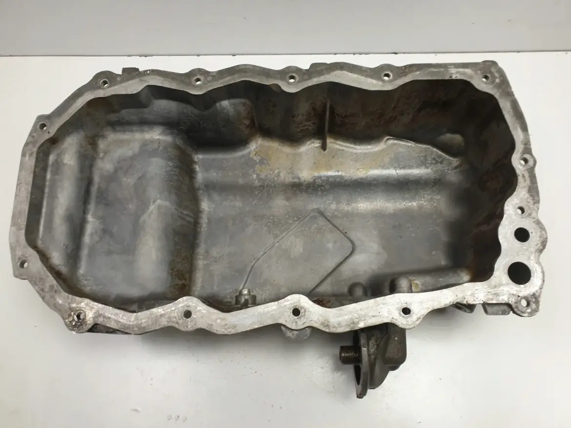 Pt Cruiser 2.4 16V MISKA OLEJU olejowa 04884387