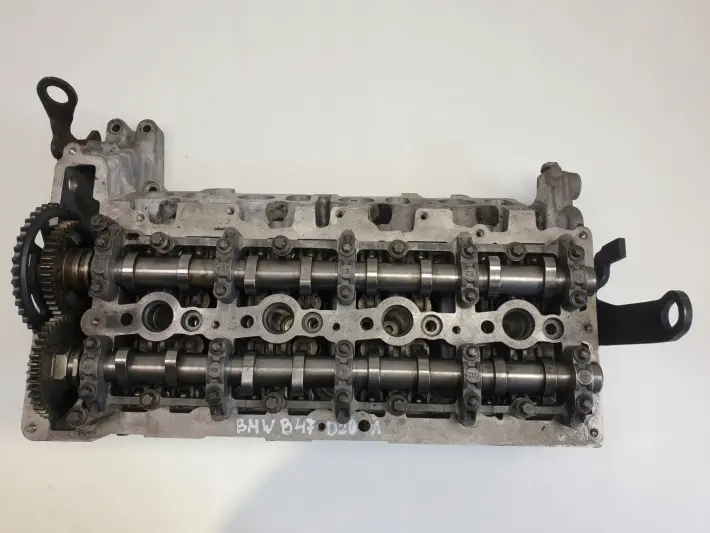 BMW F30 2.0 D GŁOWICA CYLINDRÓW wałki 85137090400