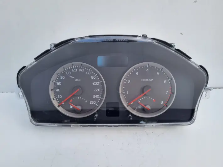 Volvo V50 1.8 16v LICZNIK ZEGARY europa 30728642 30710071