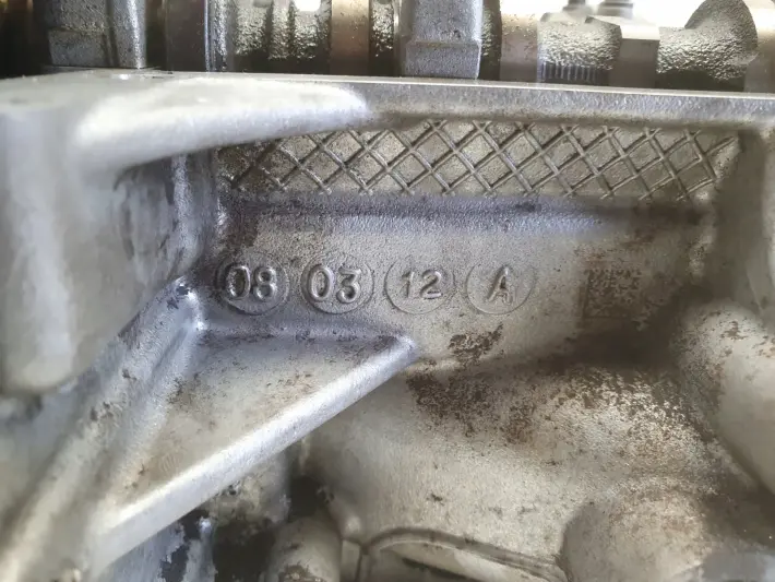 Ford Focus MK3 1.0 EcoBoost GŁOWICA CYLINDRÓW CM5G-6090-GC