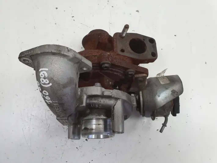 Volvo V60 S60 II 1.6 D2 TURBOSPRĘŻARKA turbo 9686120680