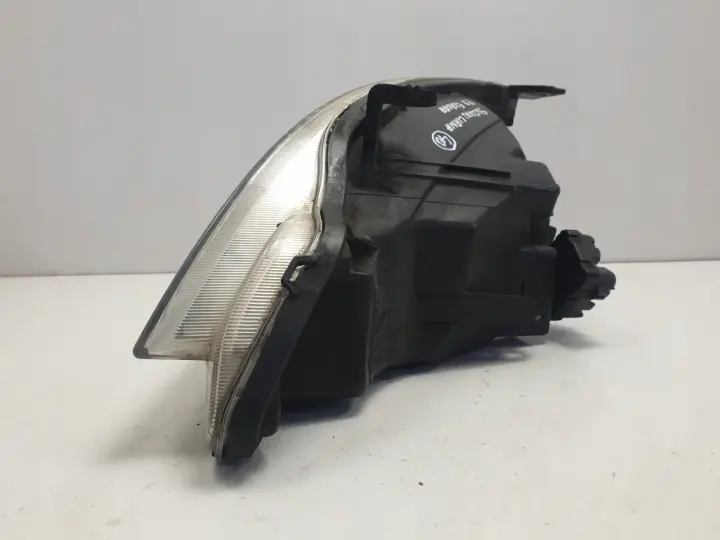 Suzuki Liana PRZEDNIA LAMPA PRAWA przód EUROPA