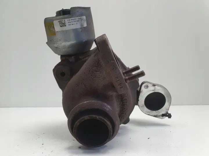 VOLVO C30 V40 II S40 V50 V60 S60 II 1.6 D2 TURBOSPRĘŻARKA turbo 9686120680