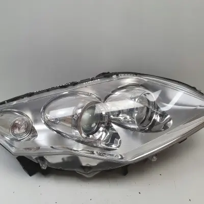 Renault Laguna III 07-10r PRZEDNIA LAMPA PRAWA prawy przód 260100033R
