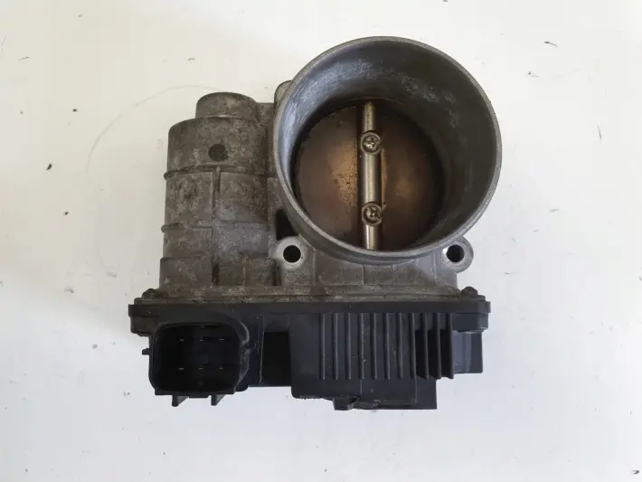 Nissan Primera P12 2.0 16V PRZEPUSTNICA SERA576-01