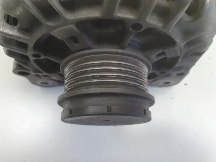 VW Passat B5 Audi A4 B5 A6 C5 1.9 TDI ALTERNATOR Valeo 028903029E 120A