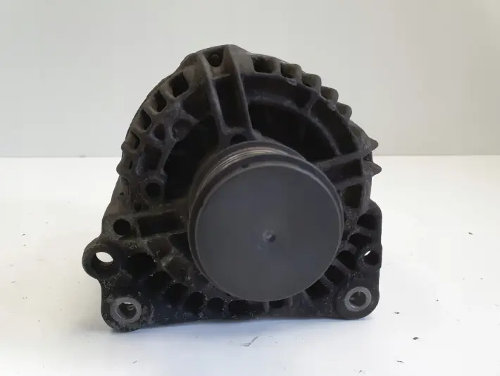 Audi A3 8L Golf IV 1.9 TDI ALTERNATOR bosch 028903028D 90A