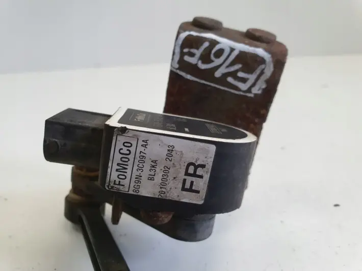 Volvo S80 II V70 III CZUJNIK POZIOMOWANIA LAMPY prawy tył 8G9N-3C492-AA