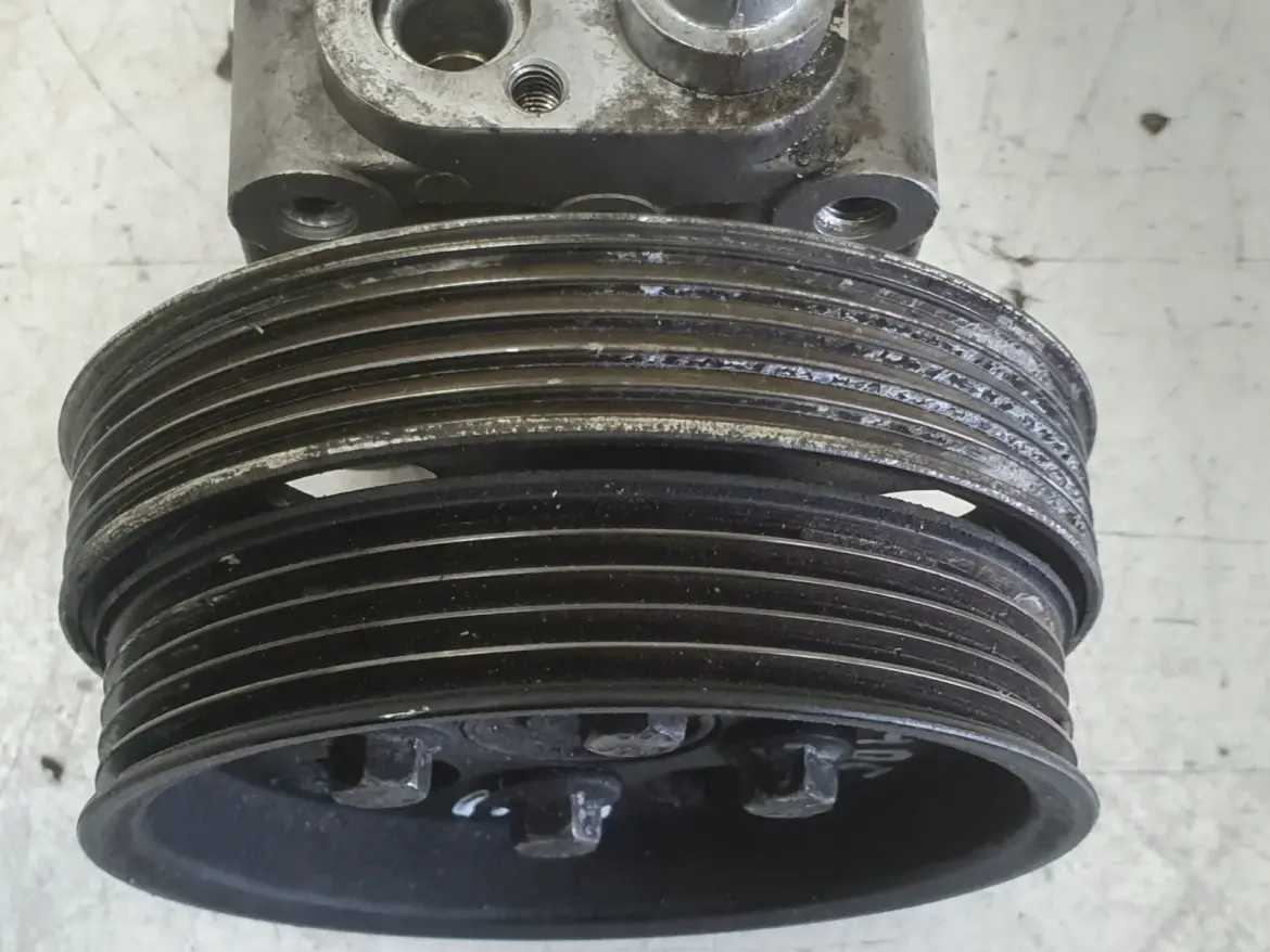 Volvo S80 II V70 III 2.4 D5 POMPA WSPOMAGANIA 31202095