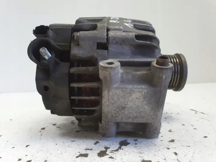 Peugeot 207 1.6 VTI ALTERNATOR valeo