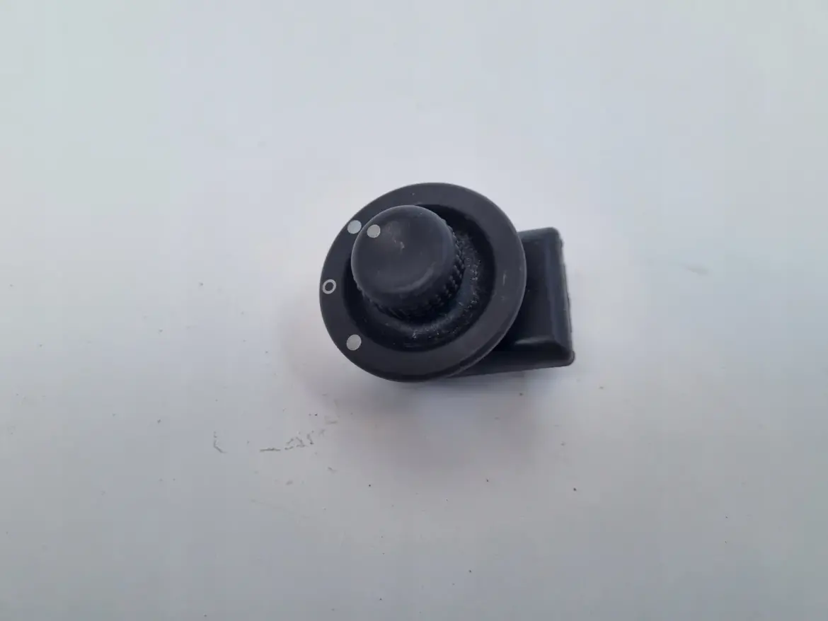Renault Clio IV PRZEŁĄCZNIK REGULACJI LUSTEREK 255706283R