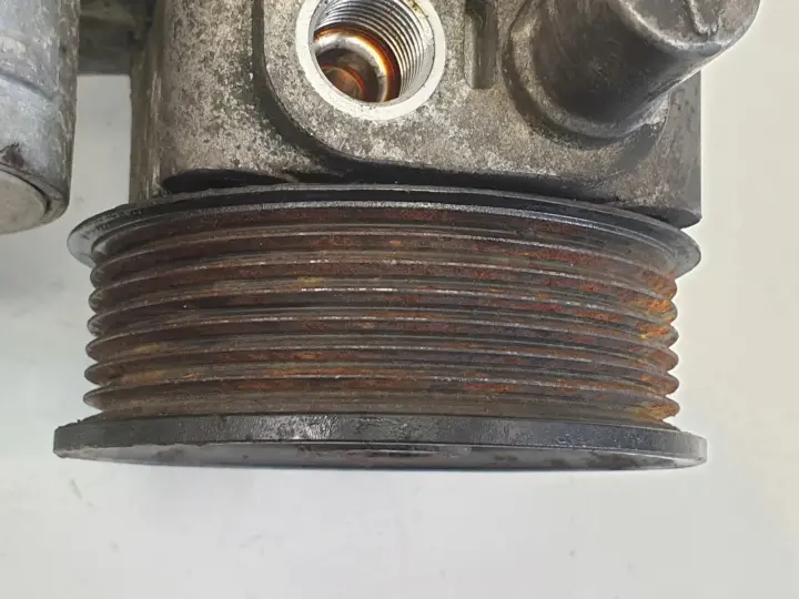 e95e378cc59e2924b87290ee863a9193
