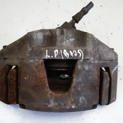 Volvo V40 II PRZEDNI ZACISK HAMULCOWY lewy przód KIEROWCY L.P 975