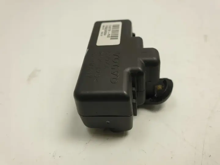 Volvo V70 III LAMPKA PODŚWIETLENIE DESKI 31403138