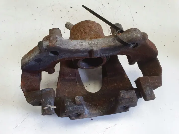 Renault Clio V LEWY PRZEDNI ZACISK HAMULCOWY przód KIEROWCY 368