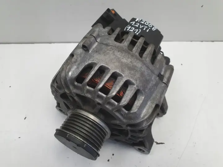 Peugeot 2008 1.2 VTi ALTERNATOR valeo 9670899580