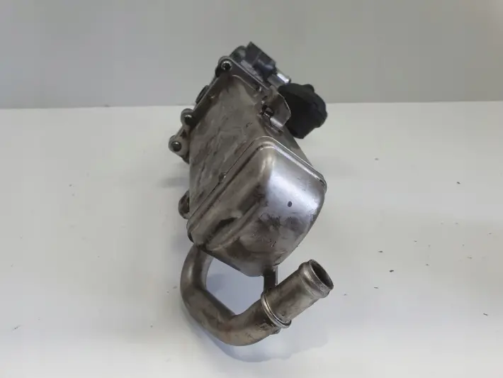 Audi A3 II 8P 1.6 TDI CHŁODNICA SPALIN egr 03L131512BJ