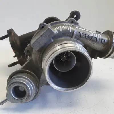 Volvo V40 II 2.0 D D2 TURBOSPRĘŻARKA turbo 31380130