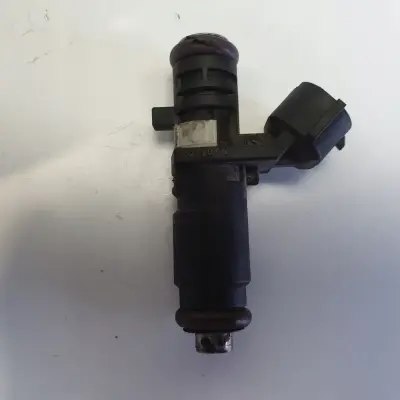 Seat Altea 1.6 8V WTRYSKIWACZ wtrysk 06A906031CM