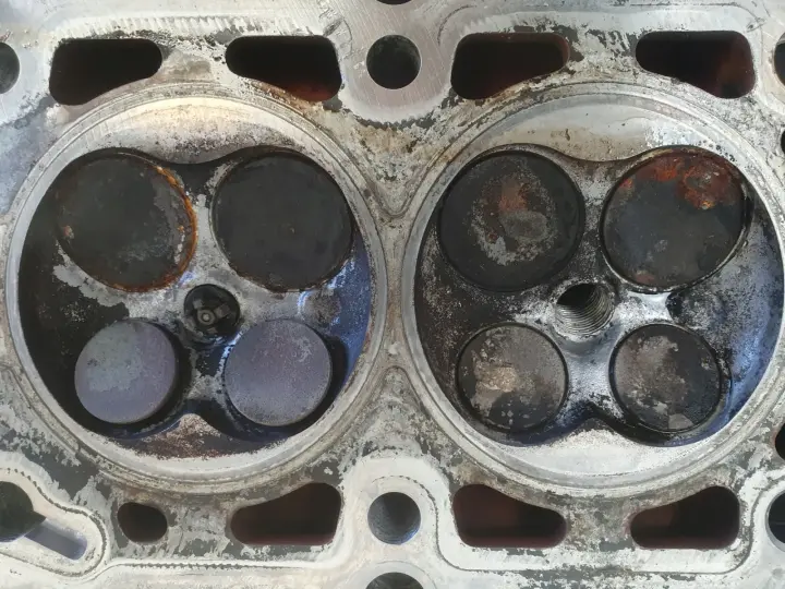Mini Cooper R50 R53 1.6 16V GŁOWICA CYLINDRÓW 04777751AB