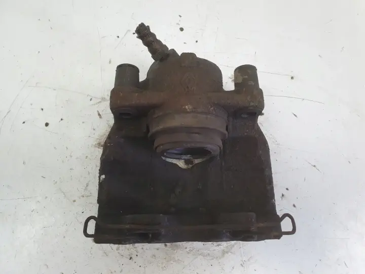 Renault Captur II LEWY PRZEDNI ZACISK HAMULCOWY przód KIEROWCY 368