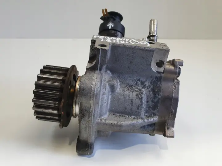 Peugeot Partner III 1.6 E-HDI HDI POMPA WTRYSKOWA 0445010516