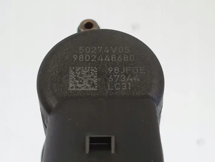 Volvo Peugeot Citroen Mazda 1.6 HDI D WTRYSKIWACZ wtrysk 9802448680