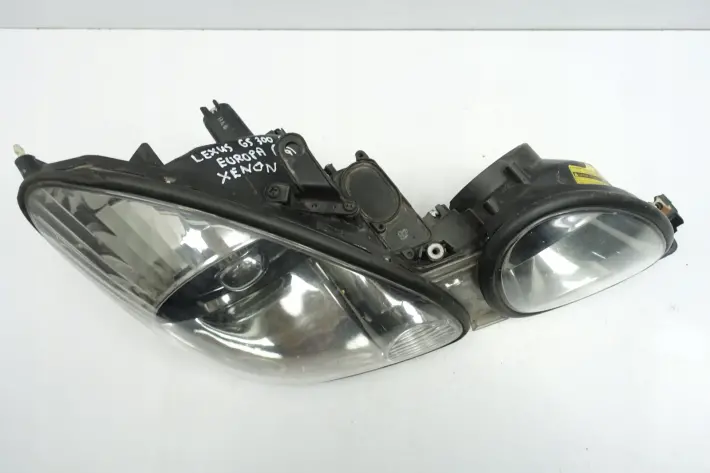 Lexus GS300 II 97-05 PRZEDNIA LAMPA prawa EUROPA