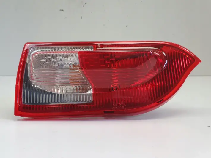 Opel Insignia A kombi TYLNIA TYLNA LAMPA PRAWA prawy tył w klape 13226855
