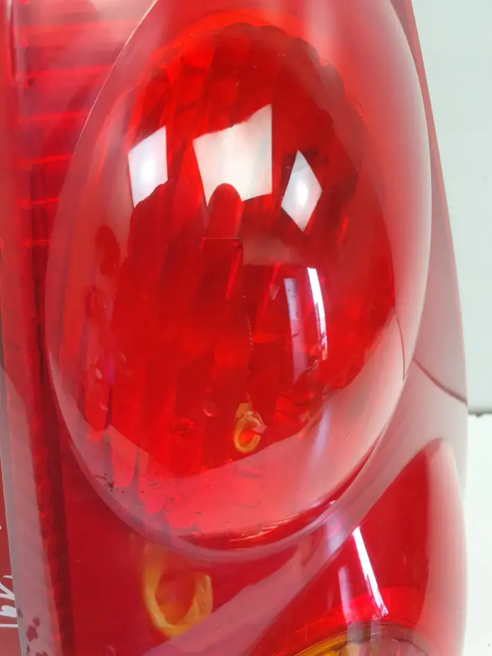 Citroen C1 05-14r TYLNA TYLNIA LAMPA PRAWA PRAWY TYŁ