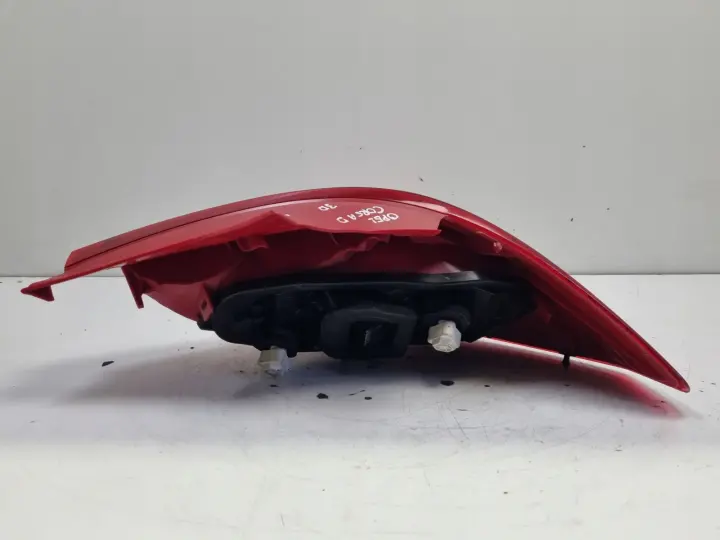 Opel Corsa D 3D HTB 06-14r TYLNIA LAMPA LEWA LEWY TYŁ 13211840 89038962A