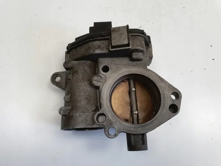 Citroen C4 1.4 16V PRZEPUSTNICA 9647925480